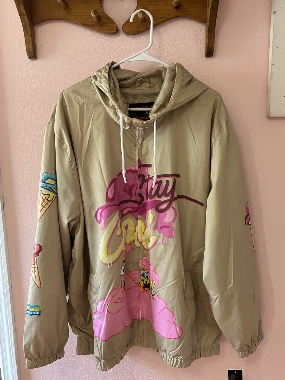 Members Only 2024 SpongeBob Nickelodeon collab “Stay Cool” windbreaker